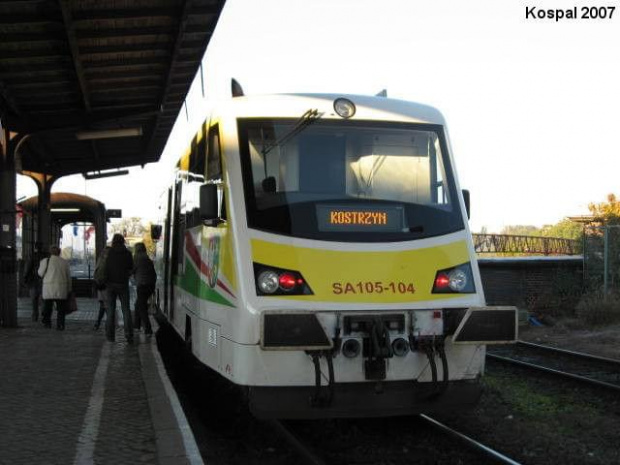14.10.2007 SA105-104 jako pociąg osobowy Kostrzyn - Piła