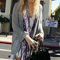 MK shopping at the Tracy Ross clothing store in West Hollywood-paparazzi październik 2007