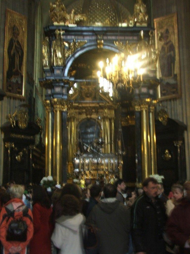 Katedra na Wawelu grob Św,stanisława