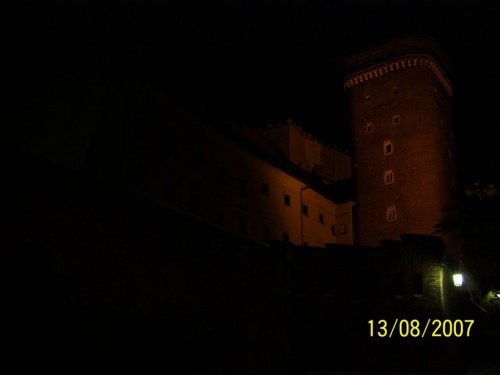 #Wawel #Kraków #Zabytki #Sukiennice #Rodzina #Rynek #Hejnał #KościółMariacki #Wieża #Smok #Pomnik