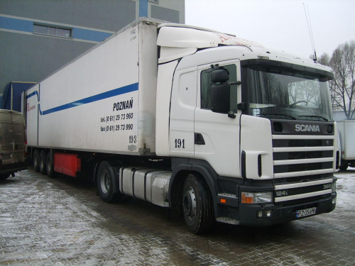 SCANIA 124L 360 KM