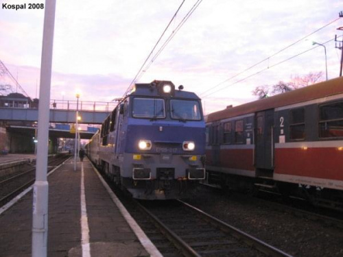 12.01.2008 EP09-017 z EC 444 do Berlina podczas zmiany loka z PL na DB.
