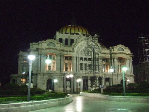 Przy Eje Central... #MiastoMeksyk #MexicoCity #CentroHistorico