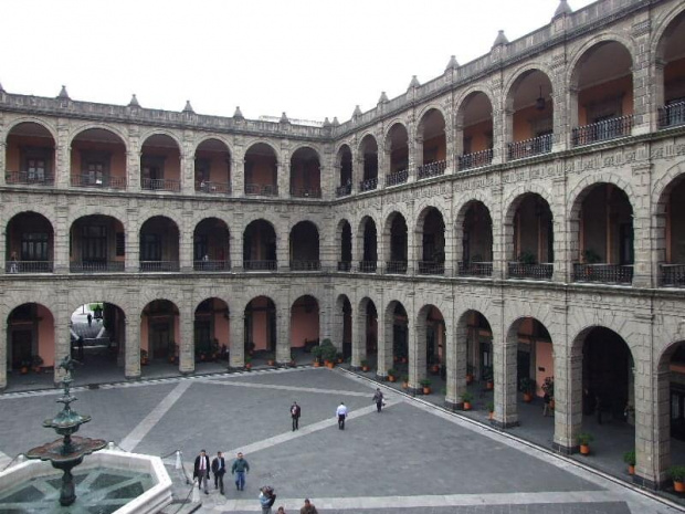 Przy Zócalo... #MiastoMeksyk #MexicoCity #Zócalo