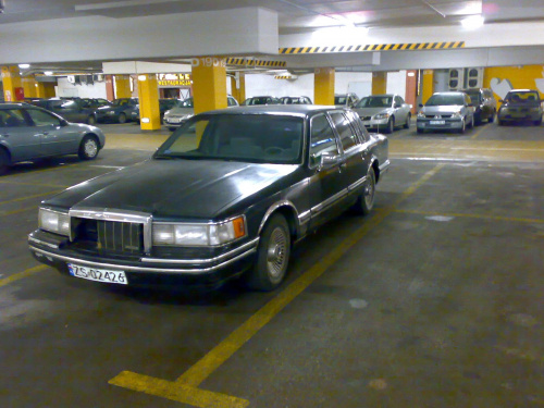 lincoln town car - parking arkadia 24.01.2008