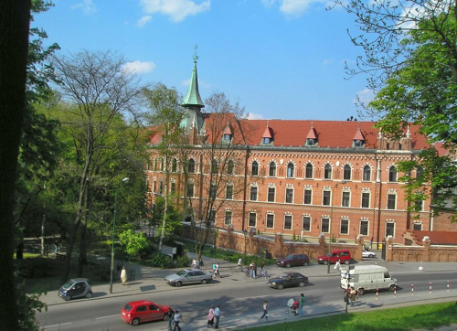 Tak jak ktos powiedzial jest to ulica Podzamcze 5, czego sama nie wiedzialam:) A mniej dokladnie widok z Wawelu:) #Kraków