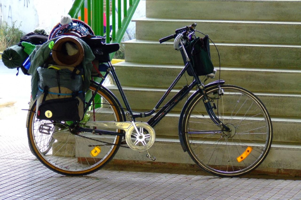 Mój rower. Przejechałem nim na pewno 3-4 tyś km. #rower #podróż #hollender #damka #klasyk