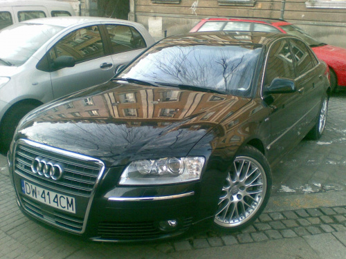 Audi A8 W12