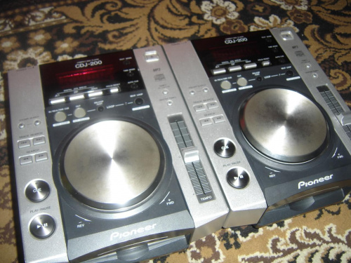 PIONEER CDJ - 200 NA SPRZEDAŻ