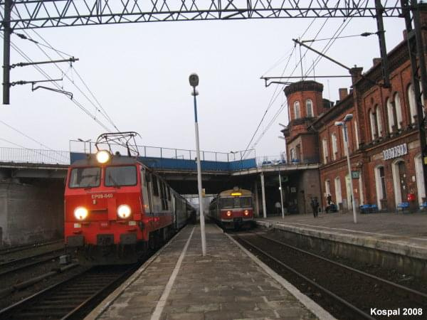 24.02.2008 EP09-040 z BWE do Warszawy stoi gotowy do odj. po zmianie loka z DB na PL.