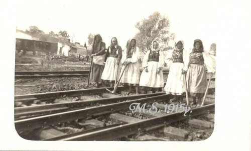 Zdjęcia z lat około 1915 roku