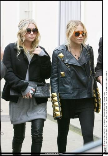 MK and Ash shopping in Paris-paparazzi luty 2008