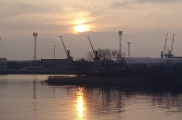 #blask #niebo #Odra #port #rzeka #słońce #Szczecin #woda #wschód