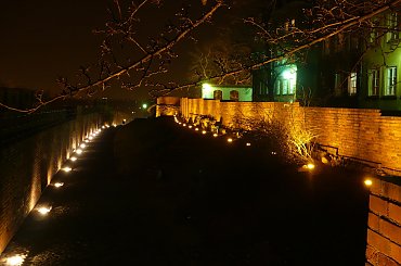 #Warszawa #Noc #Zamek #MałyPowstaniec #Syrenka