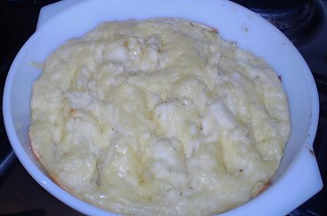 Puree ziemniaczano-cebulowe zapiekane pod Chedarem #DodatkiDoIIDań #cebula #ser #Chedar #PureeZiemniaczane #ziemniaki #obiad #DrugieDanie #jedzenie #kulinaria
