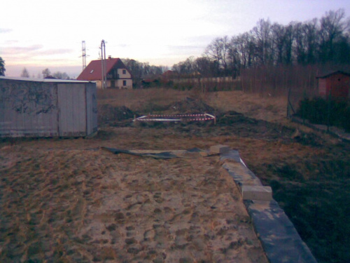 Luty 2008 - Przenosiny baraku - nowe lepsze miejsce ;)