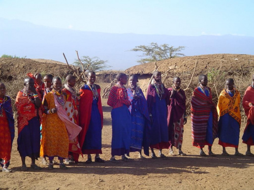Masajowie:Massai village