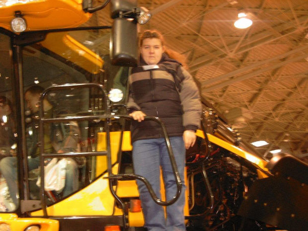 Ja na kombajnie New Holland CR #kombajn #traktor #rolnictwo #farmer #wystawa #Poznań