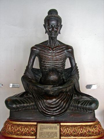 Budda poszczący, Bangkok