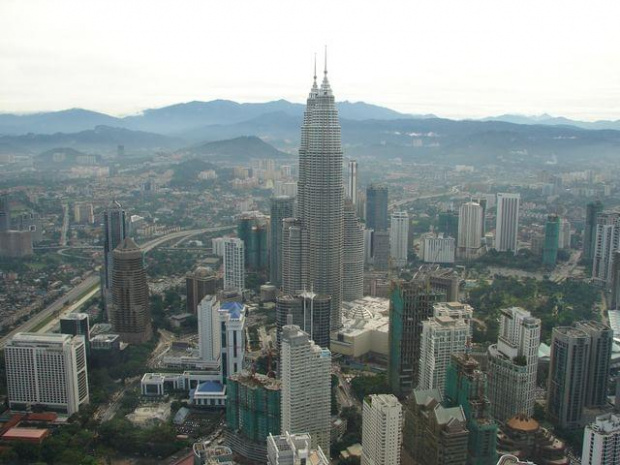 widok z wieży TV (Menara Kuala Lumpur)