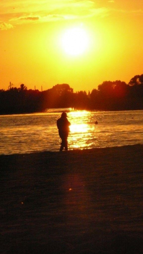 "...ku słońcu świata naszego..." #ZachódSłońca #jeziora #sunshine #spacer