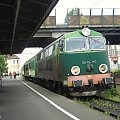 14.06.2008 (Zielona Góra) SU45-147 z pociągiem osobowym do Leszna, stoi gotowy do odjazdu.