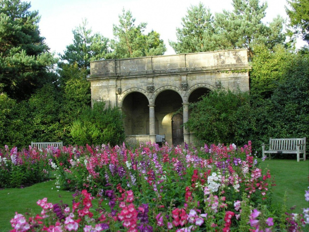 Sheffield Park&Nymans Garden