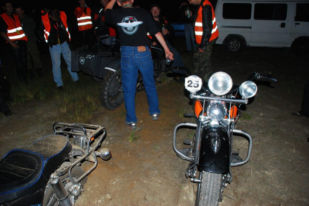 I RAJD NOCNY MOTOCYKLI ZABYTKOWYCH Kresy 2008