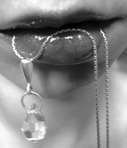#usta #ciało #biżuteria #kryształ