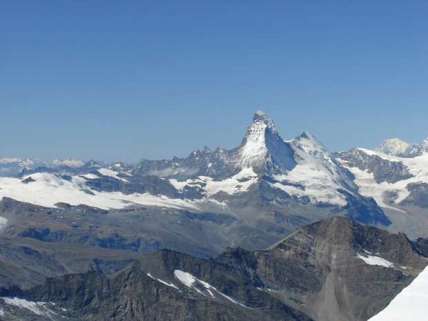 Alpejskie widoki z Matterhornem w roli głównej. #wakacje #góry #Alpy #lodowiec #treking #Szwajcaria