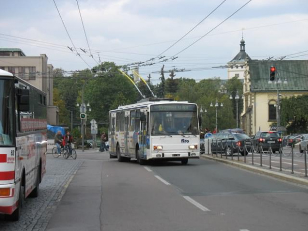 Dopravní podnik města Pardubic;
Pradubice; Republiky