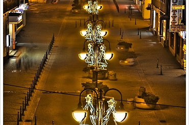 #ulica #deptak #latarnie #noc #HDR