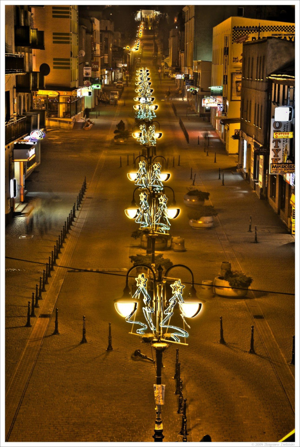 #ulica #deptak #latarnie #noc #HDR