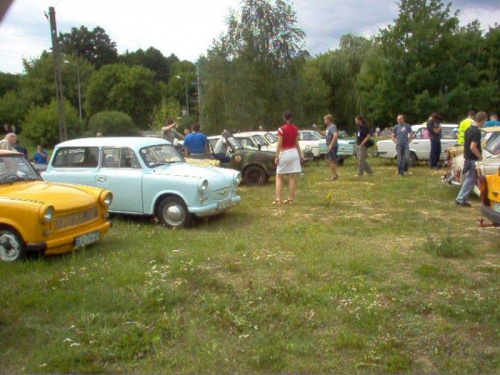 Pawełrk na Centralnym Zjeżdzie pojazdów komunistycznych,Łódż,Rogów,skansan Plicy,forty w Zelazku