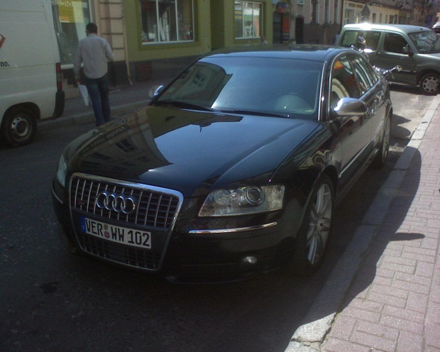 Audi S8 4.2 front
thx 2 Jaca #Audi