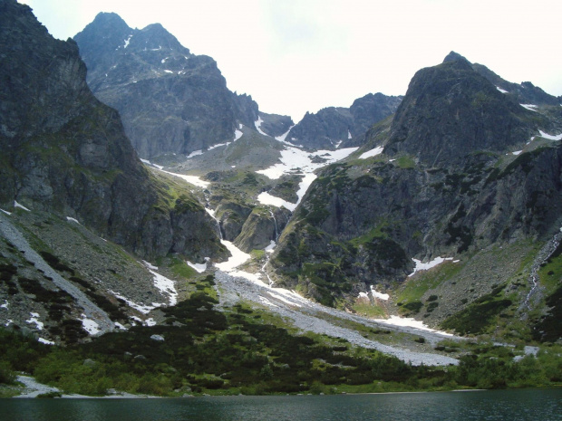 Czarny Szczyt, w tyle Durny Szczyt #Tatry