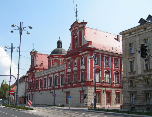 I Ossolineum, największa biblioteka Wrocławia