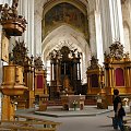 Nawa główna. Było tu kiedyś 14 barokowych i rokokowych ołtarzy z XVII-XVIIIw. Ambona z 1690r. #Wilno #KościółBernardynów