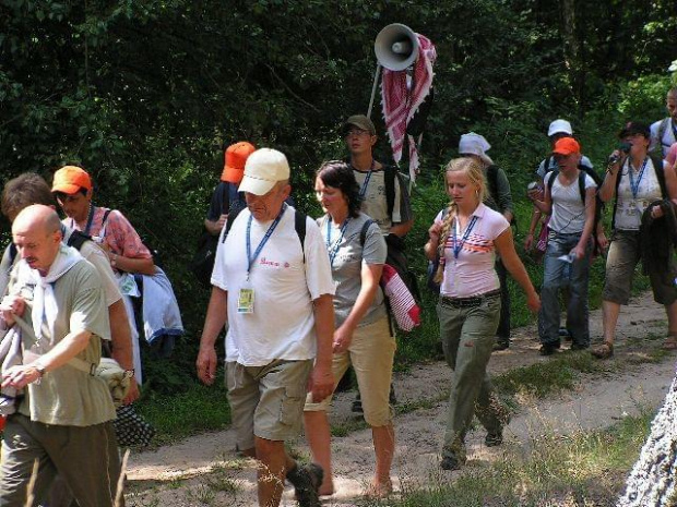 Pielgrzymka piesza Grupa Teczowa A. D. 2007. 29 lipca - 12 sierpnia z Kostrzyna nad Odrą na Jasną Górę. Tegoroczna liczyła 96 uczestników i znów przeszła ponad 440 kilometrów... #PielgrzymkaWakcje