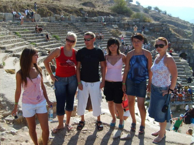 silna (kazachstan,kirgistan,polska) grupa w Efezie
