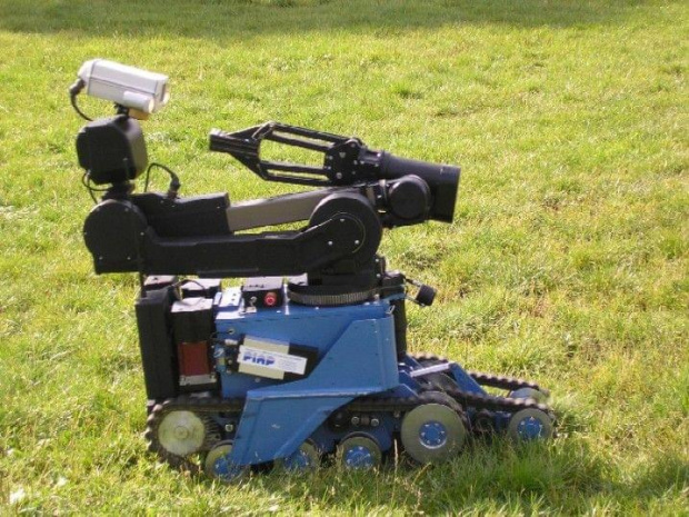 SG robot do neutralizacji ładunków wybuchowych