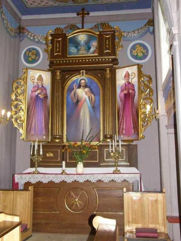 Chrostkowo - kościół - ołtarz boczny