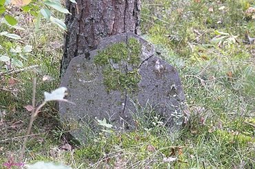 Krzyż z mogiły rosyjskiego oficera #MogiłaRosyjska #MazurskieCmentarze #mazury #Jabłoń