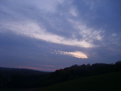 Wieczór nad Nałęczowską ziemią #krajobraz #widoki #chmury